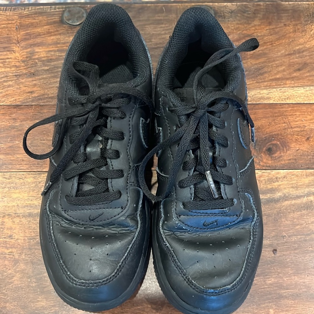Nike Air Force One All Black Boys Size 2